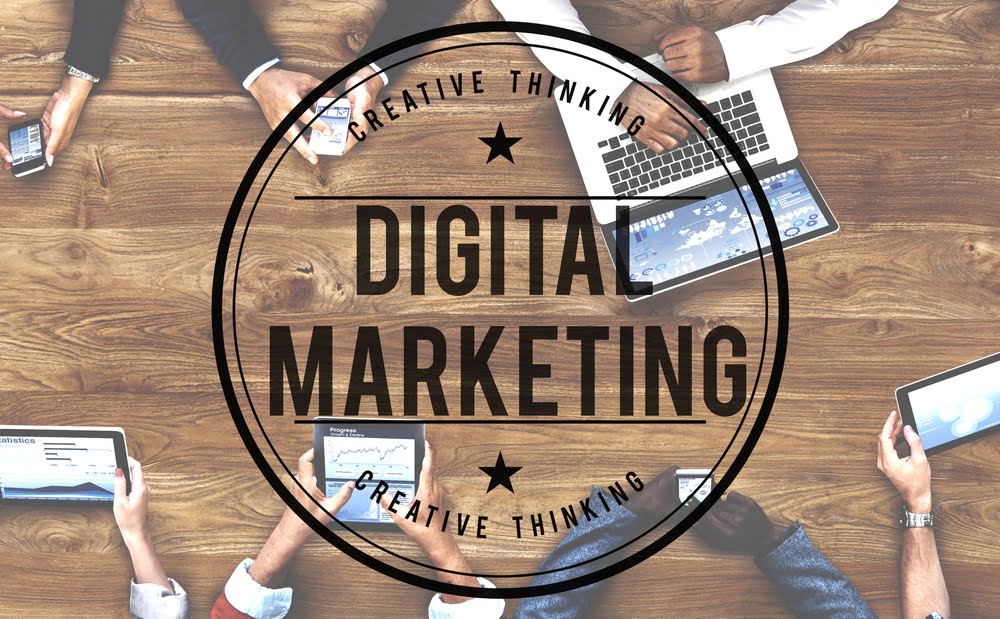 التسويق الالكتروني digital marketing دليك الشامل 2021 (تعريف وأنواع وأهداف واستراتيجيات)